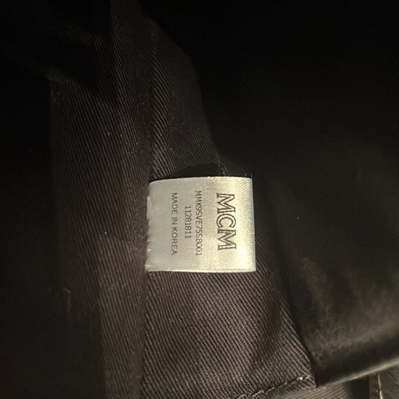 MCM Trilogie Backpack in Berlin Silver ~ size 37 - Picture 14 of 14